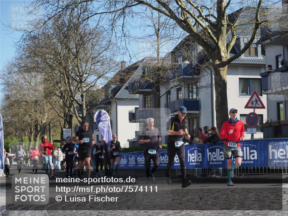 06.04.2025 - 44. Internationalen Wilhelmsburger Insellauf Luisa Fischer http://msf.ph/oto/7574111 06.04.2025 10:42:02 Ziel 3629, 4130, 4350, 3761, 458, 5111 meine-sportfotos.de