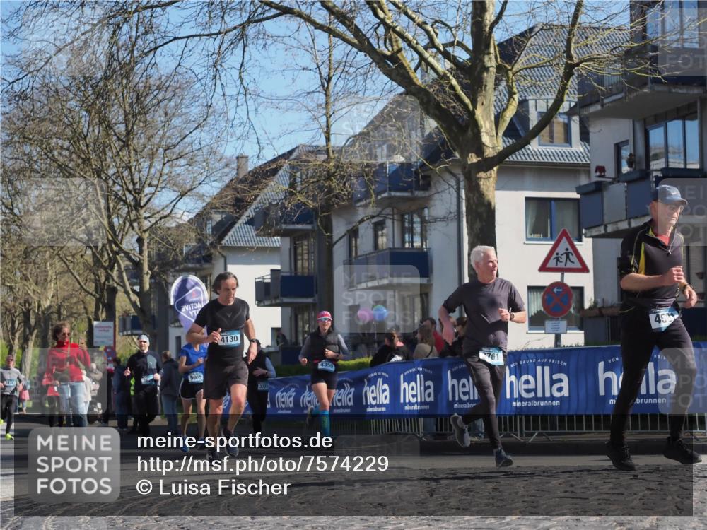 06.04.2025 - 44. Internationalen Wilhelmsburger Insellauf Luisa Fischer http://msf.ph/oto/7574229 06.04.2025 10:42:03 Ziel 4130, 45, 3470, 5065, 3751, 4350, 761 meine-sportfotos.de