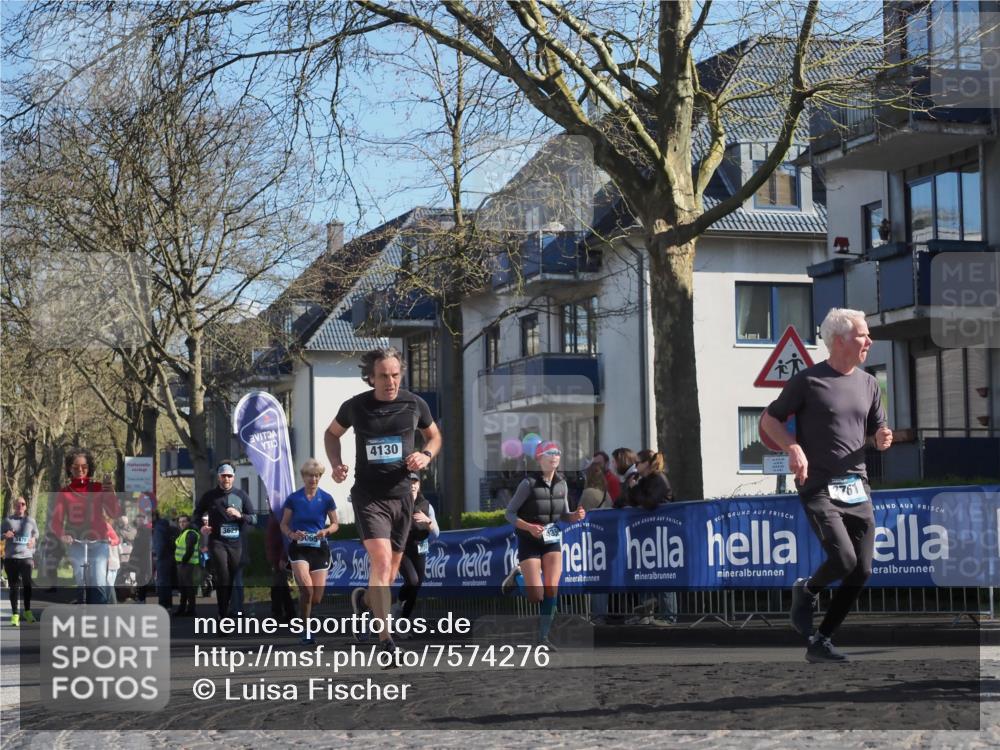 06.04.2025 - 44. Internationalen Wilhelmsburger Insellauf Luisa Fischer http://msf.ph/oto/7574276 06.04.2025 10:42:03 Ziel 3478, 4130, 3629, 435, 3761 meine-sportfotos.de
