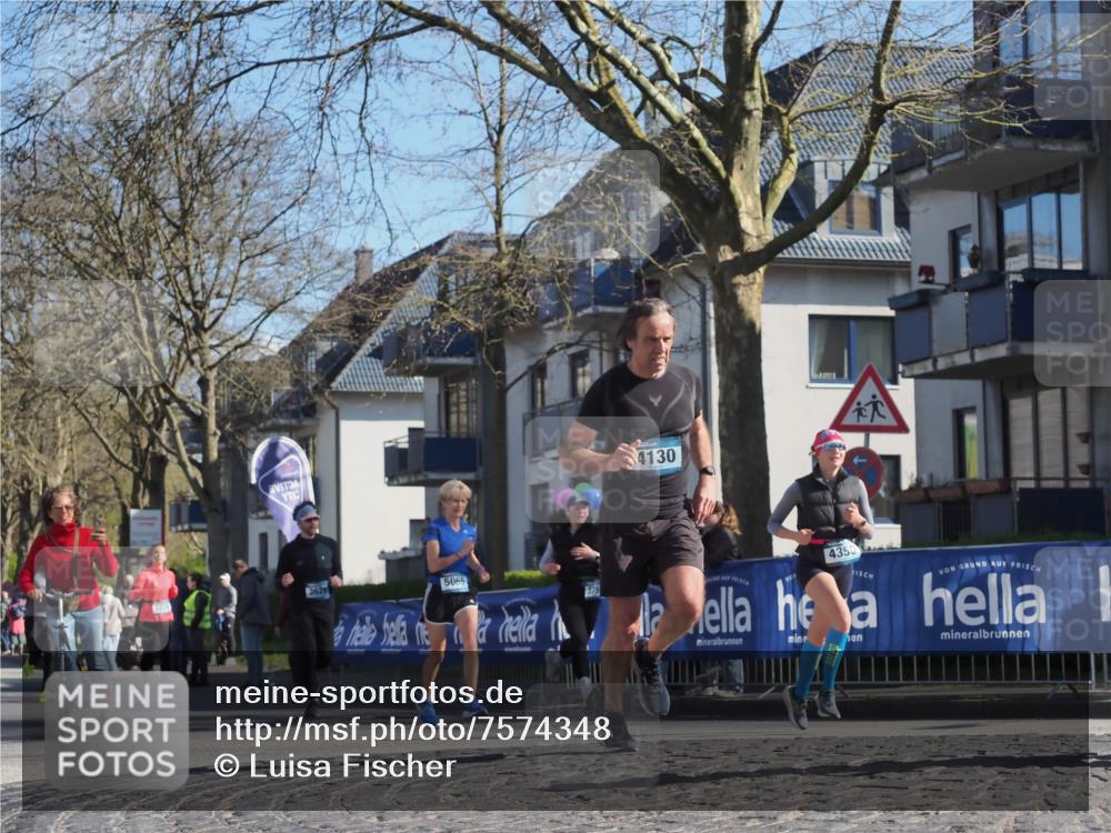 06.04.2025 - 44. Internationalen Wilhelmsburger Insellauf Luisa Fischer http://msf.ph/oto/7574348 06.04.2025 10:42:04 Ziel 3629, 5065, 4130, 4350 meine-sportfotos.de