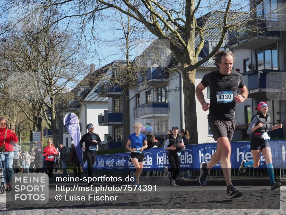 06.04.2025 - 44. Internationalen Wilhelmsburger Insellauf Luisa Fischer http://msf.ph/oto/7574391 06.04.2025 10:42:05 Ziel 1478, 3238, 3629, 4130, 5065 meine-sportfotos.de