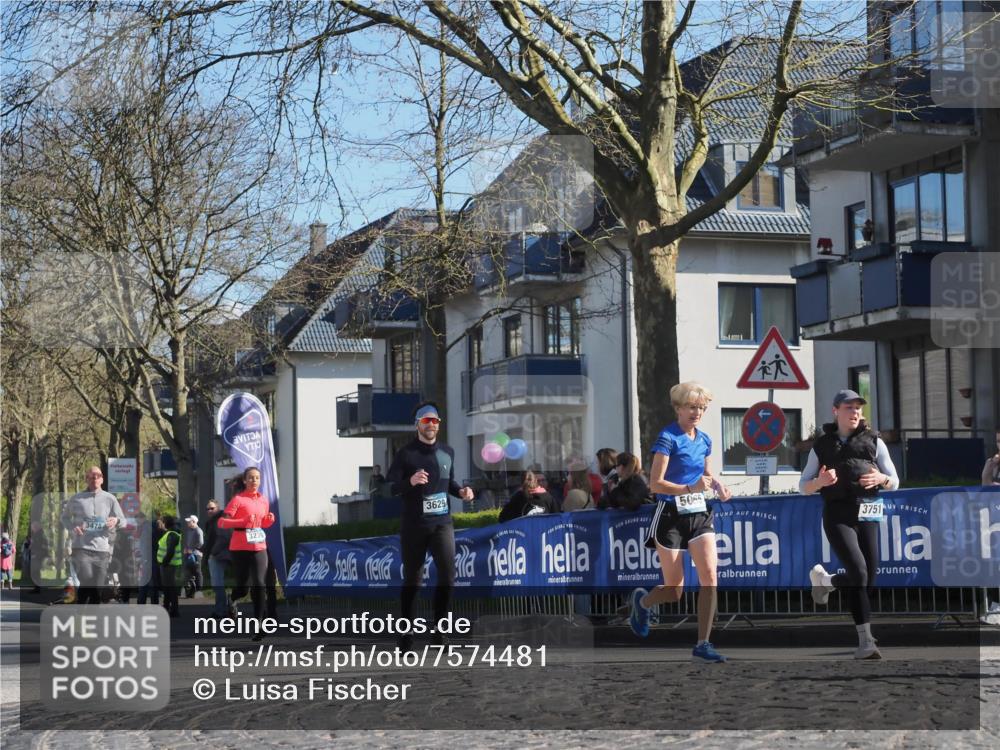 06.04.2025 - 44. Internationalen Wilhelmsburger Insellauf Luisa Fischer http://msf.ph/oto/7574481 06.04.2025 10:42:06 Ziel 3478, 3238, 3629, 5065, 3751 meine-sportfotos.de