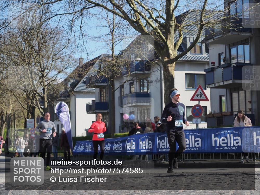 06.04.2025 - 44. Internationalen Wilhelmsburger Insellauf Luisa Fischer http://msf.ph/oto/7574585 06.04.2025 10:42:07 Ziel 478, 3629, 3238 meine-sportfotos.de
