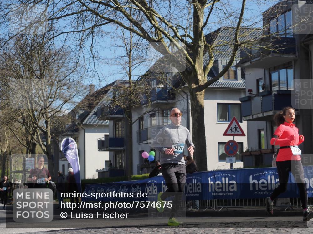 06.04.2025 - 44. Internationalen Wilhelmsburger Insellauf Luisa Fischer http://msf.ph/oto/7574675 06.04.2025 10:42:09 Ziel 3478, 3692, 1 meine-sportfotos.de