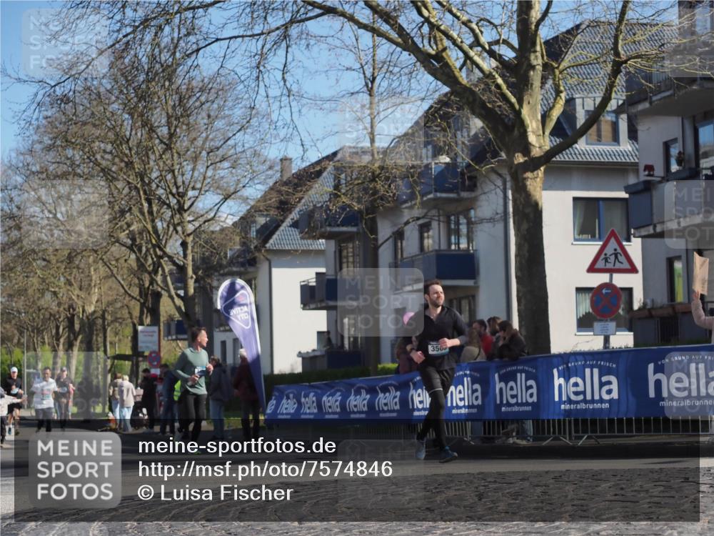 06.04.2025 - 44. Internationalen Wilhelmsburger Insellauf Luisa Fischer http://msf.ph/oto/7574846 06.04.2025 10:42:16 Ziel 3505 meine-sportfotos.de