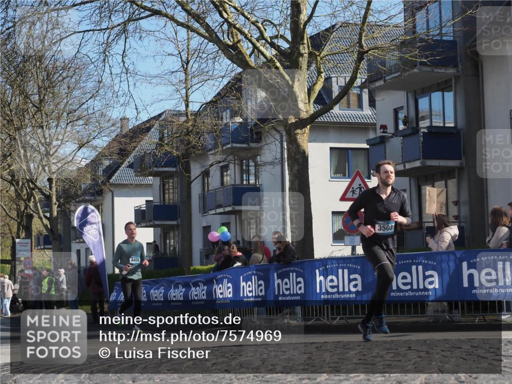 06.04.2025 - 44. Internationalen Wilhelmsburger Insellauf Luisa Fischer http://msf.ph/oto/7574969 06.04.2025 10:42:17 Ziel 4458, 3503 meine-sportfotos.de