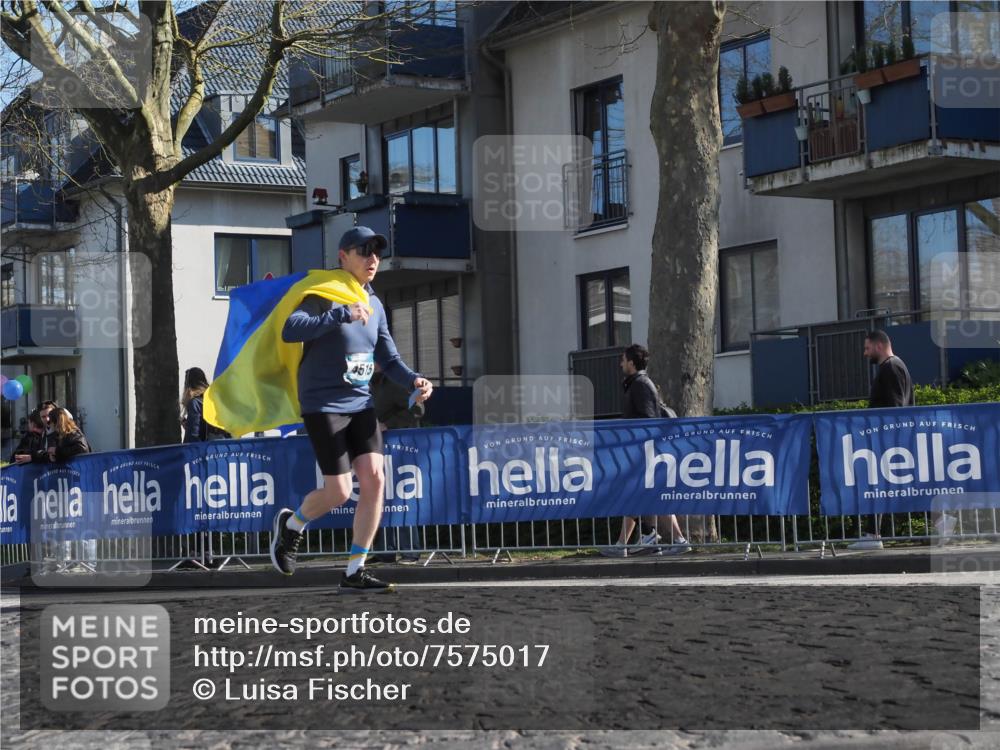 06.04.2025 - 44. Internationalen Wilhelmsburger Insellauf Luisa Fischer http://msf.ph/oto/7575017 06.04.2025 10:37:09 Ziel 4515 meine-sportfotos.de
