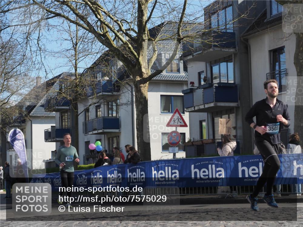 06.04.2025 - 44. Internationalen Wilhelmsburger Insellauf Luisa Fischer http://msf.ph/oto/7575029 06.04.2025 10:42:18 Ziel 4458, 3503 meine-sportfotos.de