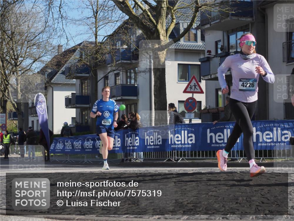 06.04.2025 - 44. Internationalen Wilhelmsburger Insellauf Luisa Fischer http://msf.ph/oto/7575319 06.04.2025 10:37:32 Ziel 4226, 4470 meine-sportfotos.de