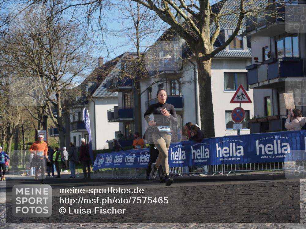06.04.2025 - 44. Internationalen Wilhelmsburger Insellauf Luisa Fischer http://msf.ph/oto/7575465 06.04.2025 10:42:35 Ziel 4506, 3563 meine-sportfotos.de