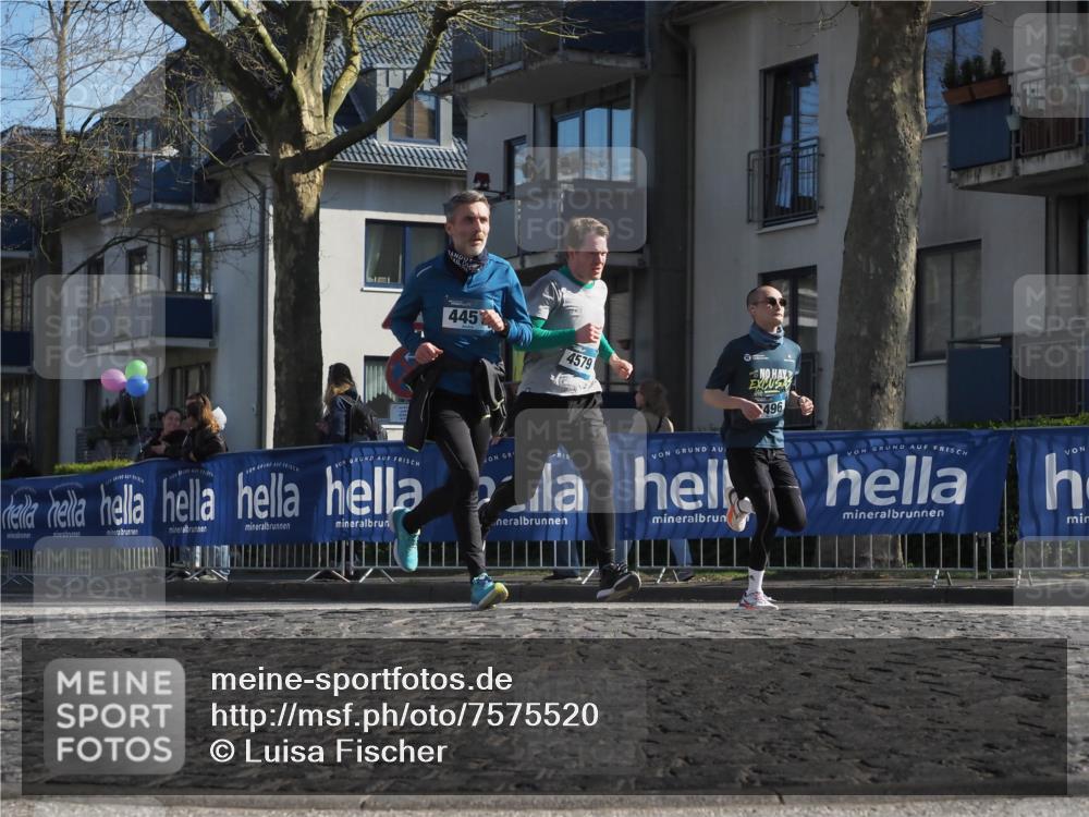 06.04.2025 - 44. Internationalen Wilhelmsburger Insellauf Luisa Fischer http://msf.ph/oto/7575520 06.04.2025 10:37:41 Ziel 445, 4579, 496 meine-sportfotos.de
