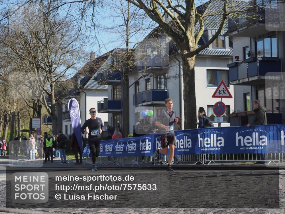06.04.2025 - 44. Internationalen Wilhelmsburger Insellauf Luisa Fischer http://msf.ph/oto/7575633 06.04.2025 10:37:45 Ziel 3171, 76 meine-sportfotos.de