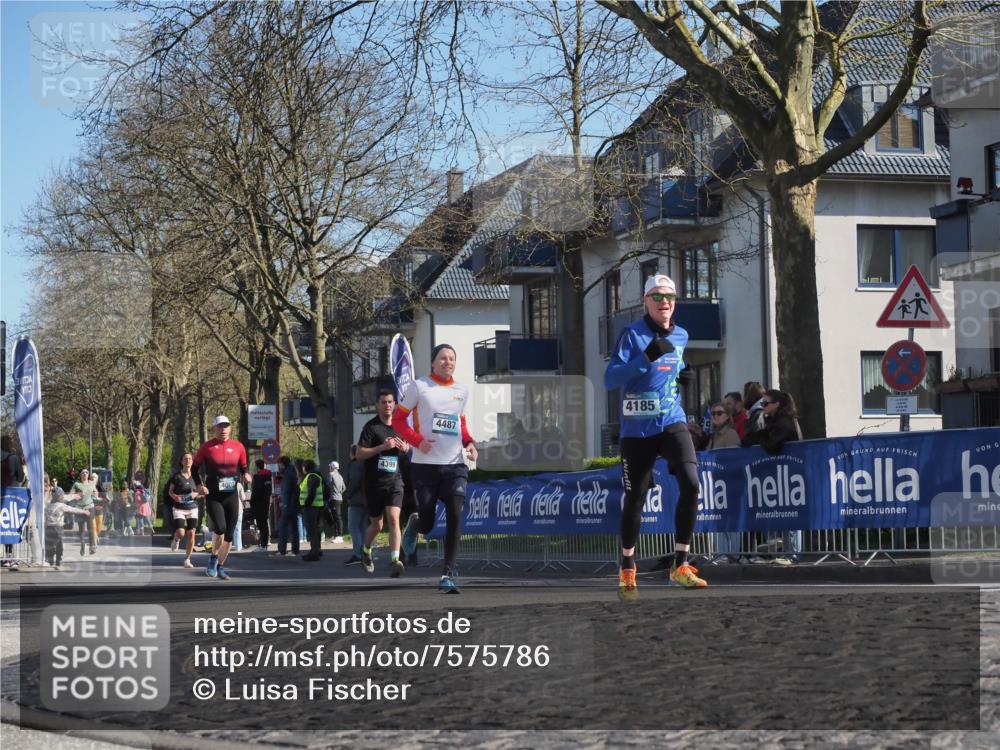 06.04.2025 - 44. Internationalen Wilhelmsburger Insellauf Luisa Fischer http://msf.ph/oto/7575786 06.04.2025 10:42:42 Ziel 4399, 4487, 4185 meine-sportfotos.de