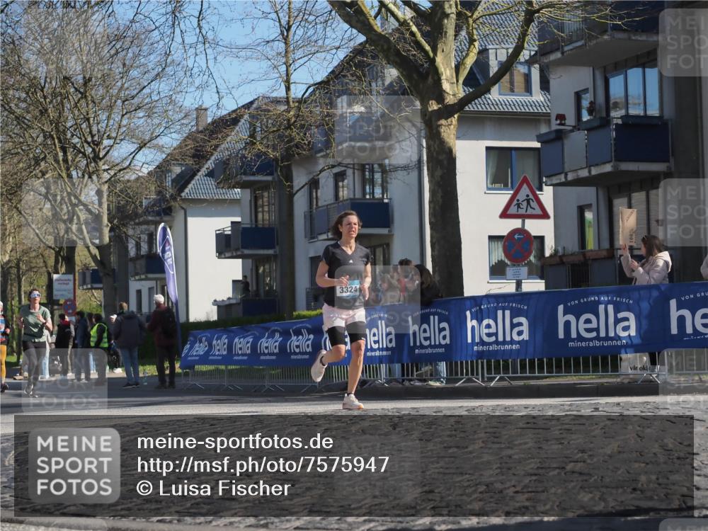 06.04.2025 - 44. Internationalen Wilhelmsburger Insellauf Luisa Fischer http://msf.ph/oto/7575947 06.04.2025 10:42:47 Ziel 3324 meine-sportfotos.de