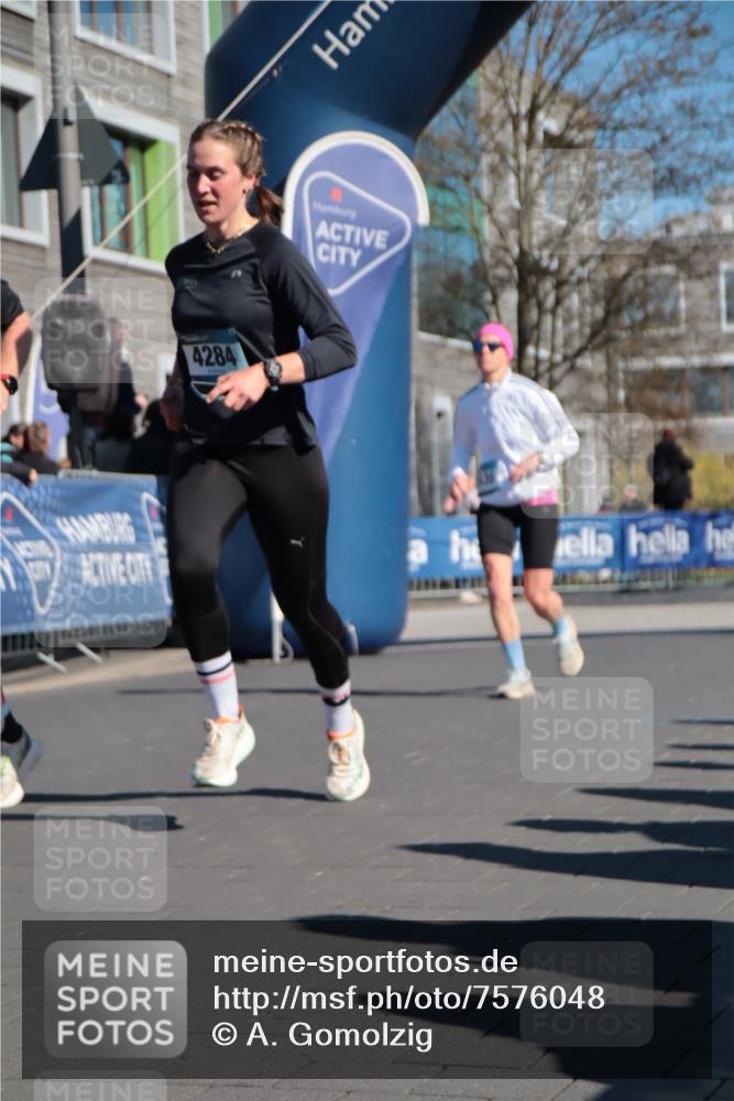 06.04.2025 - 44. Internationalen Wilhelmsburger Insellauf A. Gomolzig http://msf.ph/oto/7576048 06.04.2025 10:35:32 Ziel 3936, 3958, 4216, 4283, 4284, 4603 meine-sportfotos.de