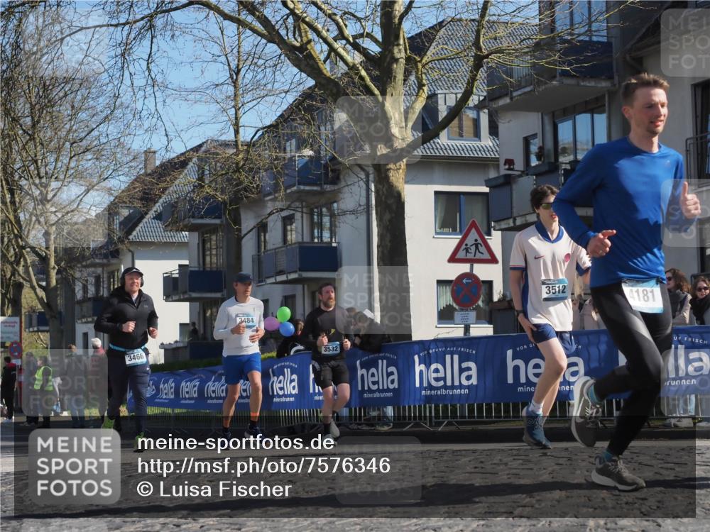 06.04.2025 - 44. Internationalen Wilhelmsburger Insellauf Luisa Fischer http://msf.ph/oto/7576346 06.04.2025 10:42:59 Ziel 3466, 3484, 3512, 4181, 3532 meine-sportfotos.de
