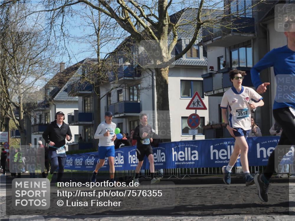 06.04.2025 - 44. Internationalen Wilhelmsburger Insellauf Luisa Fischer http://msf.ph/oto/7576355 06.04.2025 10:42:59 Ziel 2484, 3466, 3532, 3512 meine-sportfotos.de