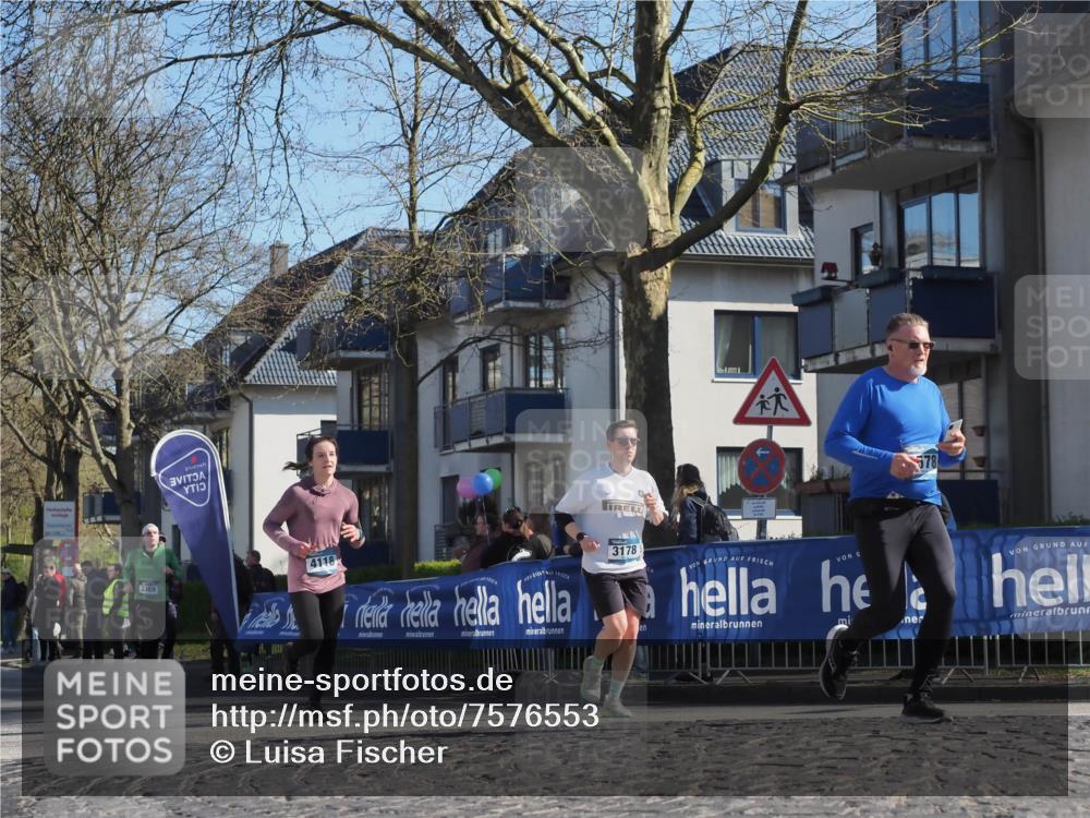 06.04.2025 - 44. Internationalen Wilhelmsburger Insellauf Luisa Fischer http://msf.ph/oto/7576553 06.04.2025 10:38:16 Ziel 578, 3369, 4118, 3178 meine-sportfotos.de