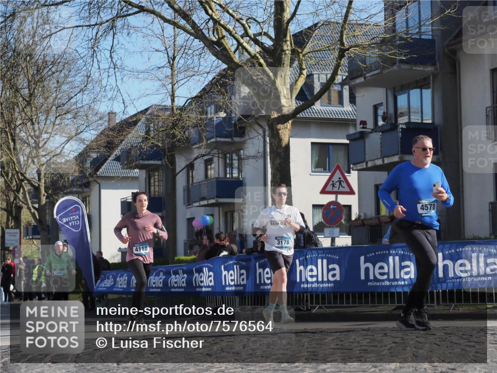 06.04.2025 - 44. Internationalen Wilhelmsburger Insellauf Luisa Fischer http://msf.ph/oto/7576564 06.04.2025 10:38:17 Ziel 3369, 4118, 3178, 4578 meine-sportfotos.de