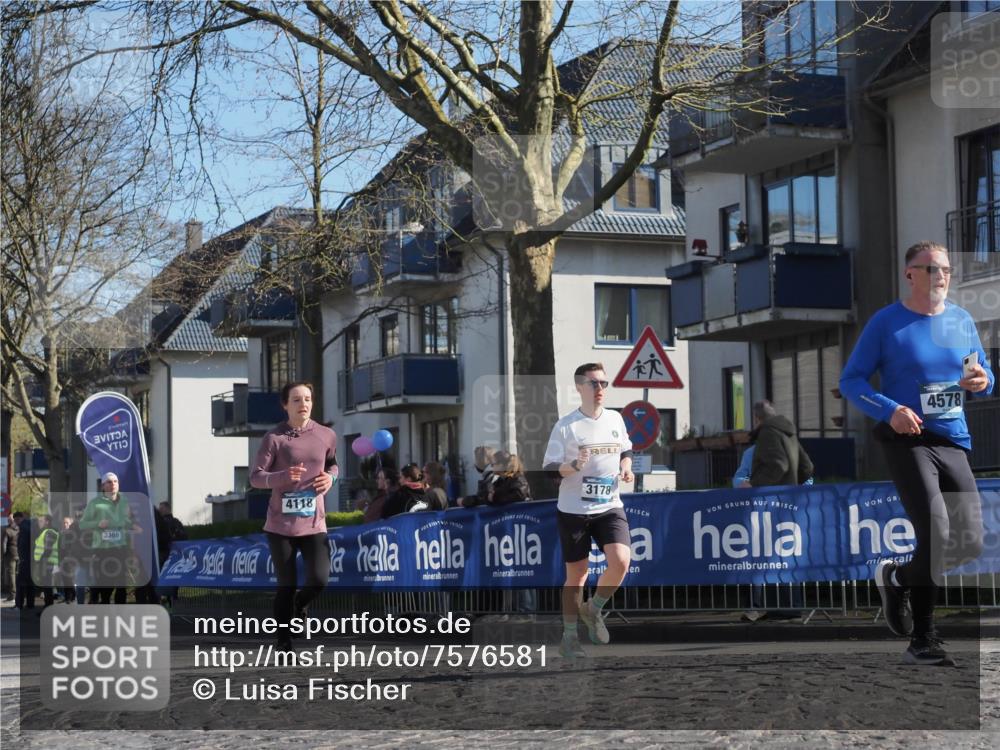 06.04.2025 - 44. Internationalen Wilhelmsburger Insellauf Luisa Fischer http://msf.ph/oto/7576581 06.04.2025 10:38:17 Ziel 3369, 4118, 3178, 4578 meine-sportfotos.de