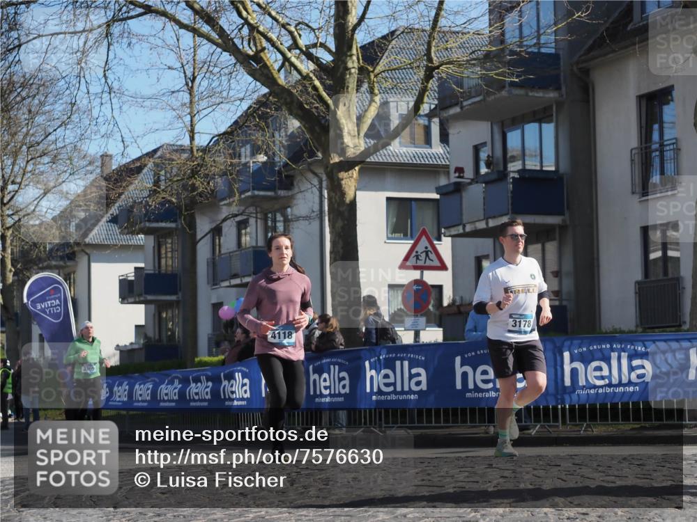 06.04.2025 - 44. Internationalen Wilhelmsburger Insellauf Luisa Fischer http://msf.ph/oto/7576630 06.04.2025 10:38:17 Ziel 3369, 4118, 3178 meine-sportfotos.de