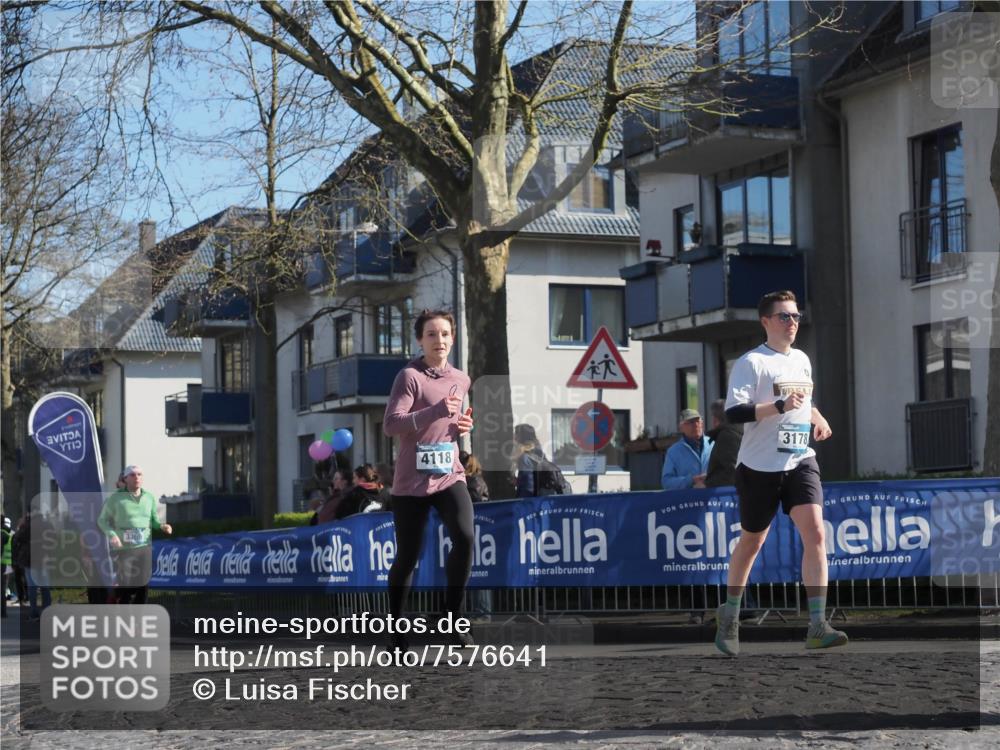 06.04.2025 - 44. Internationalen Wilhelmsburger Insellauf Luisa Fischer http://msf.ph/oto/7576641 06.04.2025 10:38:18 Ziel 4118, 3178 meine-sportfotos.de