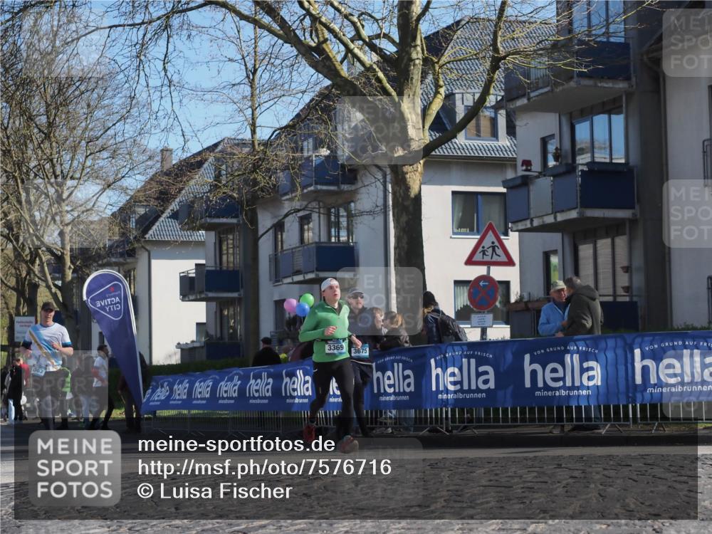 06.04.2025 - 44. Internationalen Wilhelmsburger Insellauf Luisa Fischer http://msf.ph/oto/7576716 06.04.2025 10:38:19 Ziel 1563, 3369, 3675 meine-sportfotos.de