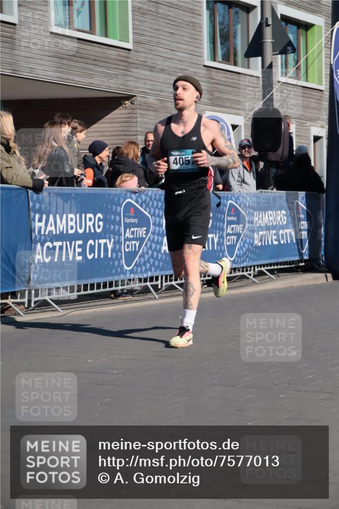 06.04.2025 - 44. Internationalen Wilhelmsburger Insellauf A. Gomolzig http://msf.ph/oto/7577013 06.04.2025 10:31:54 Ziel 3051, 3962, 4057, 4223, 4271, 4484, 4602 meine-sportfotos.de