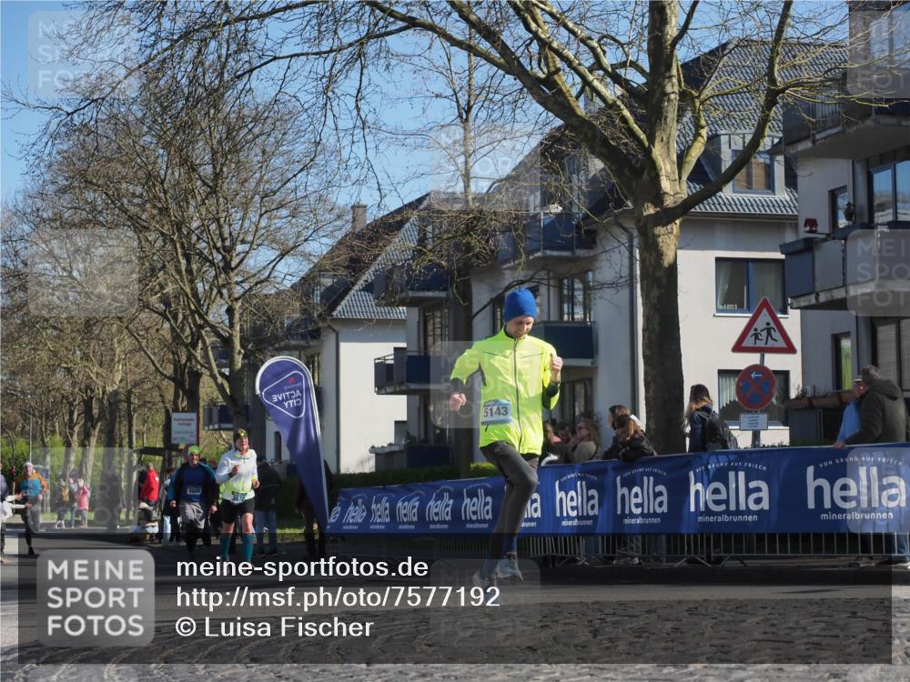 06.04.2025 - 44. Internationalen Wilhelmsburger Insellauf Luisa Fischer http://msf.ph/oto/7577192 06.04.2025 10:38:36 Ziel 5143 meine-sportfotos.de