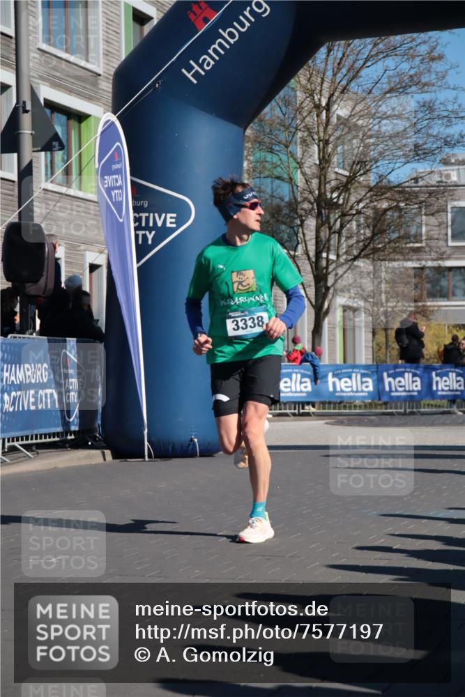 06.04.2025 - 44. Internationalen Wilhelmsburger Insellauf A. Gomolzig http://msf.ph/oto/7577197 06.04.2025 10:31:38 Ziel 3019, 3338 meine-sportfotos.de