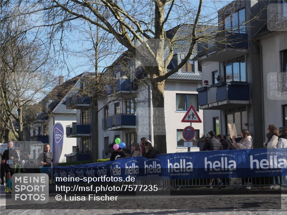 06.04.2025 - 44. Internationalen Wilhelmsburger Insellauf Luisa Fischer http://msf.ph/oto/7577235 06.04.2025 10:43:21 Ziel 3821, 44 meine-sportfotos.de