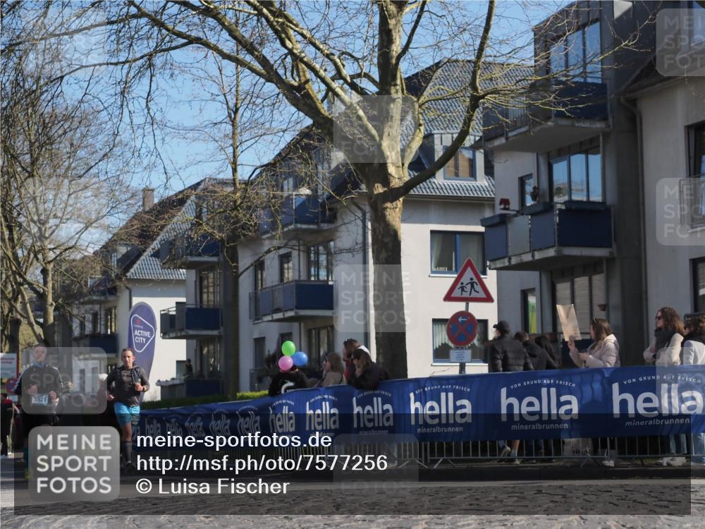 06.04.2025 - 44. Internationalen Wilhelmsburger Insellauf Luisa Fischer http://msf.ph/oto/7577256 06.04.2025 10:43:21 Ziel 3821 meine-sportfotos.de