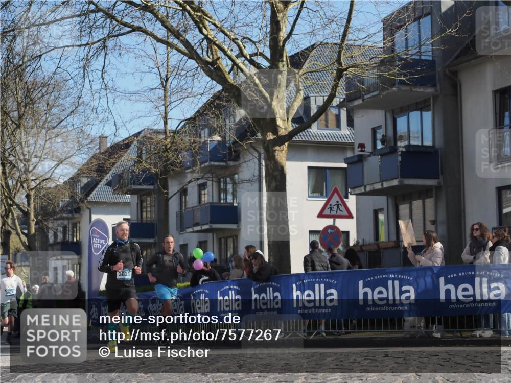 06.04.2025 - 44. Internationalen Wilhelmsburger Insellauf Luisa Fischer http://msf.ph/oto/7577267 06.04.2025 10:43:22 Ziel 3924, 3821 meine-sportfotos.de