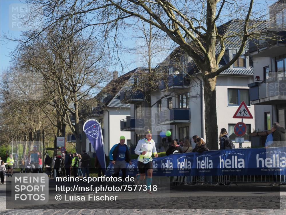 06.04.2025 - 44. Internationalen Wilhelmsburger Insellauf Luisa Fischer http://msf.ph/oto/7577318 06.04.2025 10:38:38 Ziel 1246, 5008, 3672 meine-sportfotos.de