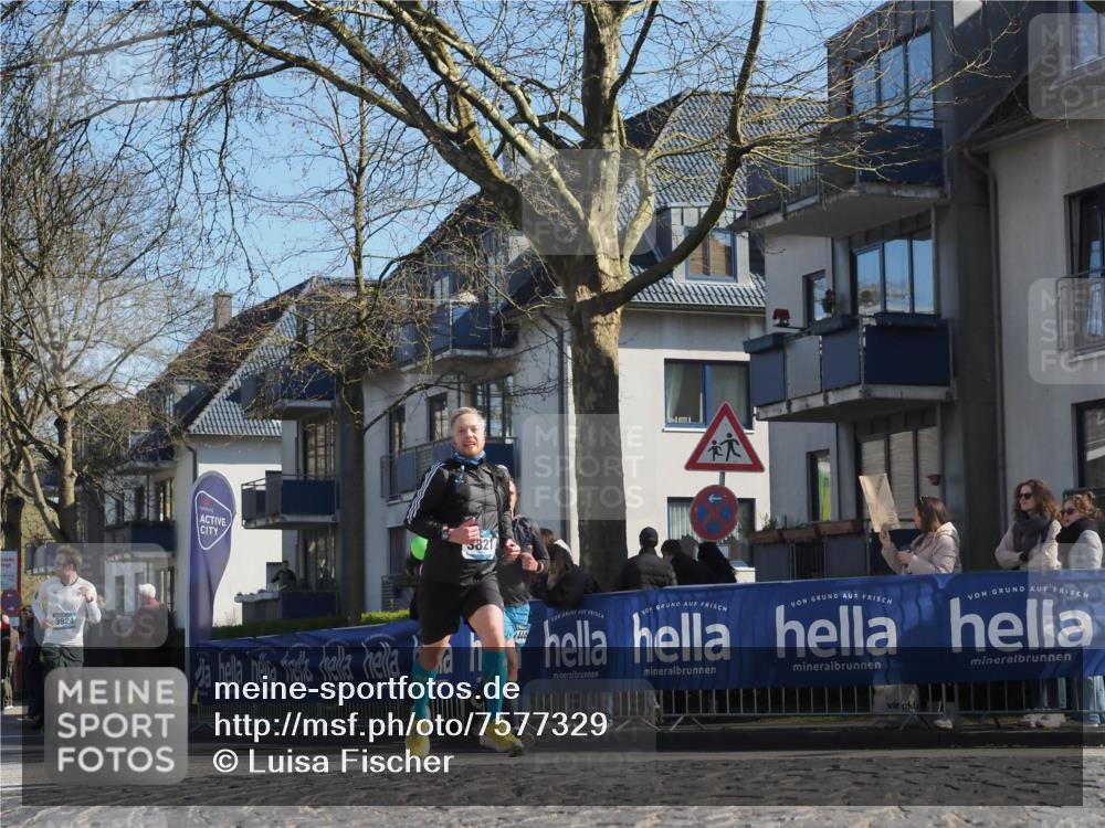 06.04.2025 - 44. Internationalen Wilhelmsburger Insellauf Luisa Fischer http://msf.ph/oto/7577329 06.04.2025 10:43:23 Ziel 3924, 5821 meine-sportfotos.de