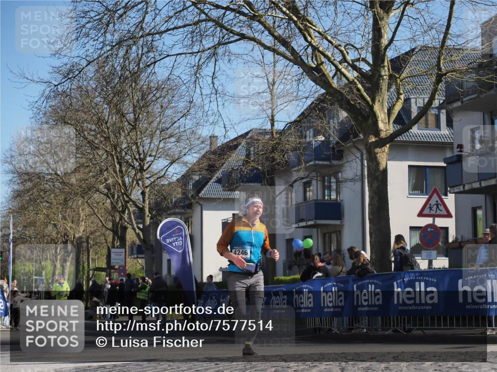 06.04.2025 - 44. Internationalen Wilhelmsburger Insellauf Luisa Fischer http://msf.ph/oto/7577514 06.04.2025 10:38:41 Ziel 4246 meine-sportfotos.de