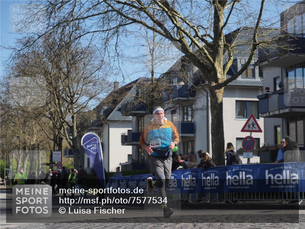 06.04.2025 - 44. Internationalen Wilhelmsburger Insellauf Luisa Fischer http://msf.ph/oto/7577534 06.04.2025 10:38:42 Ziel 4246 meine-sportfotos.de