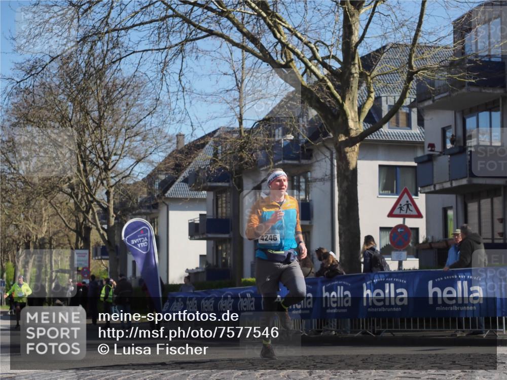 06.04.2025 - 44. Internationalen Wilhelmsburger Insellauf Luisa Fischer http://msf.ph/oto/7577546 06.04.2025 10:38:42 Ziel 4246 meine-sportfotos.de