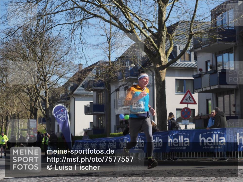 06.04.2025 - 44. Internationalen Wilhelmsburger Insellauf Luisa Fischer http://msf.ph/oto/7577557 06.04.2025 10:38:42 Ziel 4246 meine-sportfotos.de