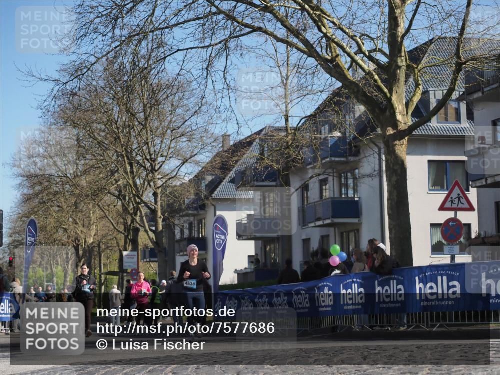 06.04.2025 - 44. Internationalen Wilhelmsburger Insellauf Luisa Fischer http://msf.ph/oto/7577686 06.04.2025 10:43:29 Ziel 4536 meine-sportfotos.de