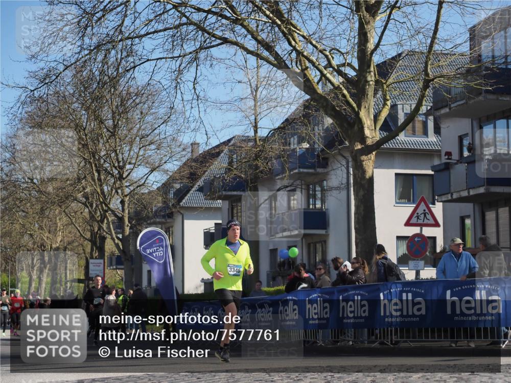 06.04.2025 - 44. Internationalen Wilhelmsburger Insellauf Luisa Fischer http://msf.ph/oto/7577761 06.04.2025 10:38:49 Ziel 399, 3346 meine-sportfotos.de