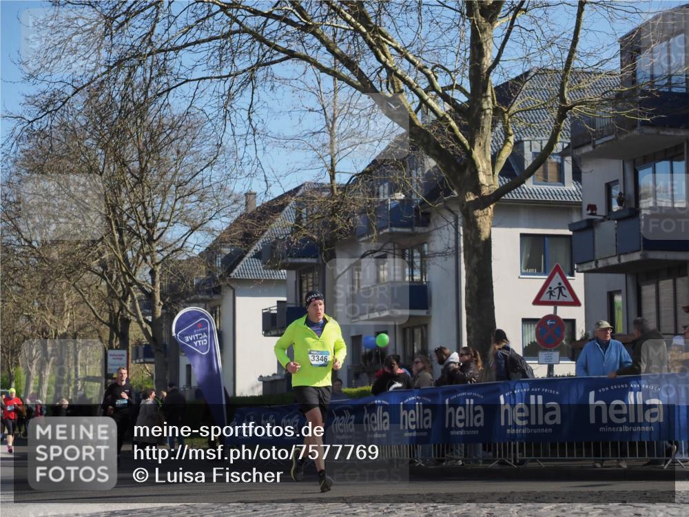 06.04.2025 - 44. Internationalen Wilhelmsburger Insellauf Luisa Fischer http://msf.ph/oto/7577769 06.04.2025 10:38:49 Ziel 3346 meine-sportfotos.de
