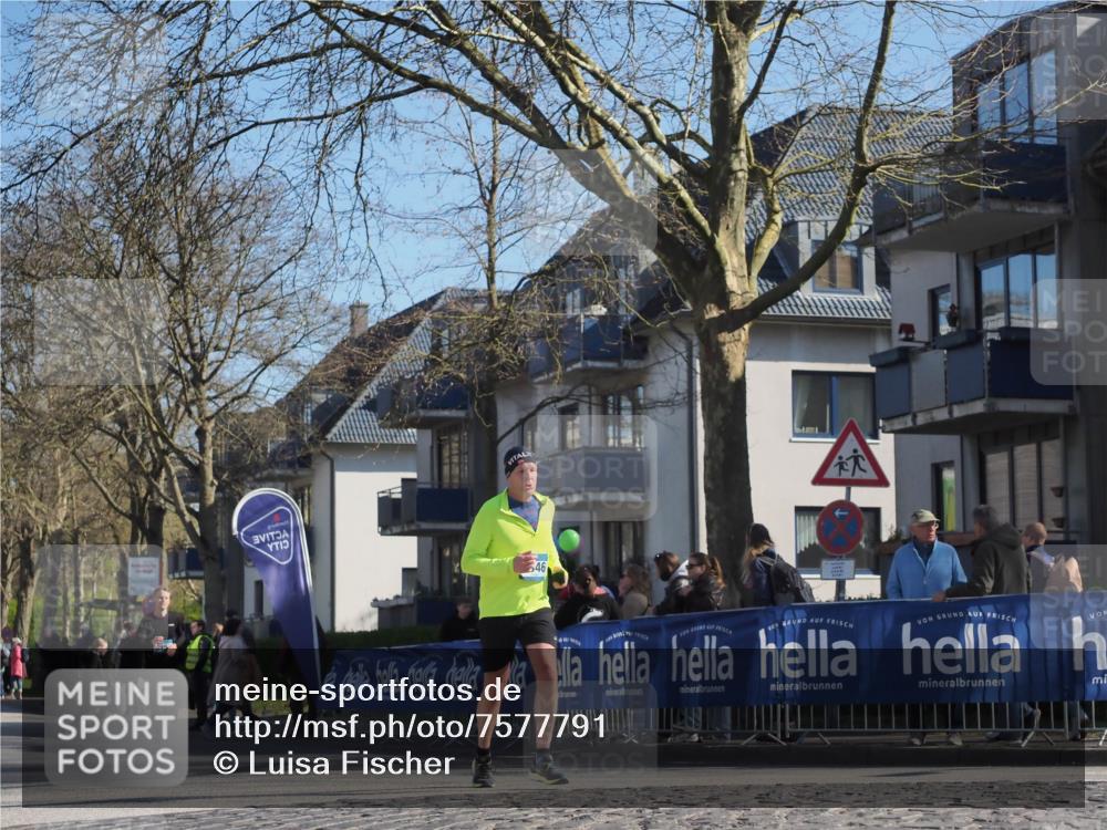 06.04.2025 - 44. Internationalen Wilhelmsburger Insellauf Luisa Fischer http://msf.ph/oto/7577791 06.04.2025 10:38:49 Ziel 546 meine-sportfotos.de