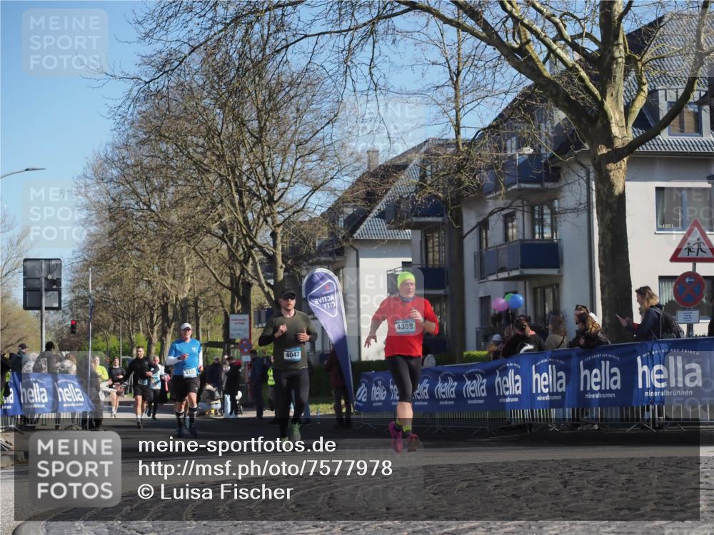 06.04.2025 - 44. Internationalen Wilhelmsburger Insellauf Luisa Fischer http://msf.ph/oto/7577978 06.04.2025 10:38:57 Ziel 3, 4047, 4359 meine-sportfotos.de