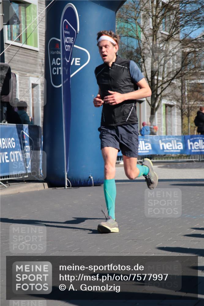 06.04.2025 - 44. Internationalen Wilhelmsburger Insellauf A. Gomolzig http://msf.ph/oto/7577997 06.04.2025 10:29:44 Ziel 3453, 3615, 3795, 3808, 4044, 4121, 4238, 5108 meine-sportfotos.de