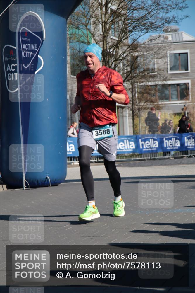 06.04.2025 - 44. Internationalen Wilhelmsburger Insellauf A. Gomolzig http://msf.ph/oto/7578113 06.04.2025 10:29:26 Ziel 3588, 3741, 4135, 4272 meine-sportfotos.de
