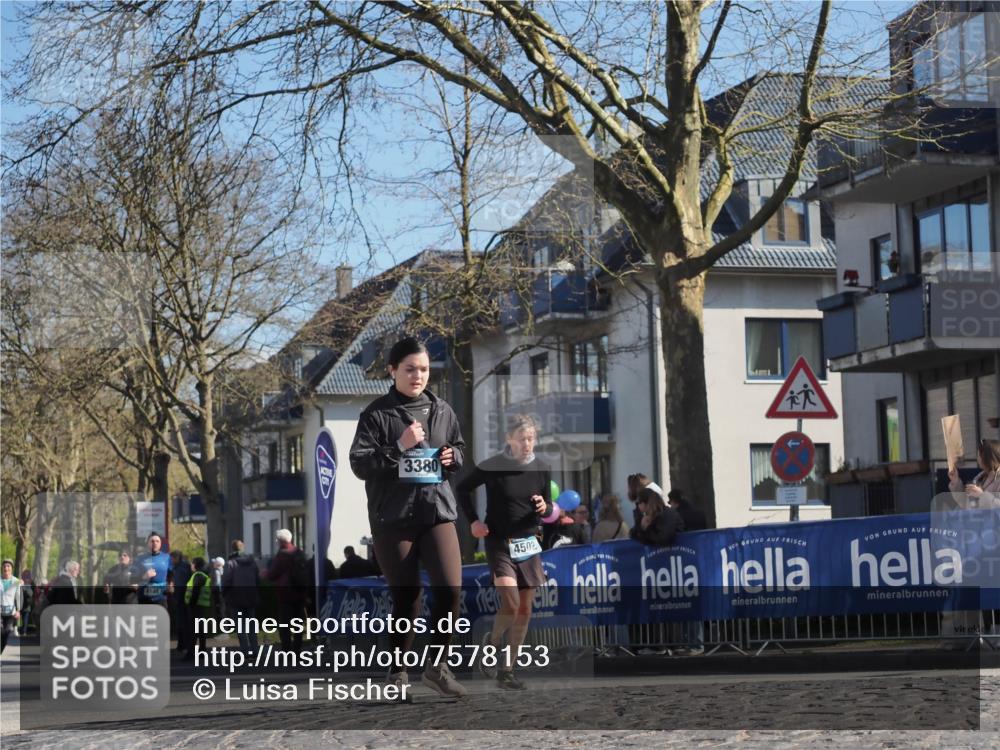 06.04.2025 - 44. Internationalen Wilhelmsburger Insellauf Luisa Fischer http://msf.ph/oto/7578153 06.04.2025 10:43:35 Ziel 3380, 4502 meine-sportfotos.de
