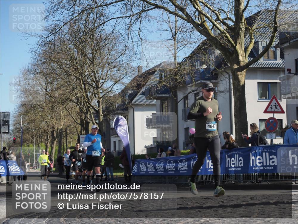 06.04.2025 - 44. Internationalen Wilhelmsburger Insellauf Luisa Fischer http://msf.ph/oto/7578157 06.04.2025 10:38:59 Ziel 4337, 4047 meine-sportfotos.de