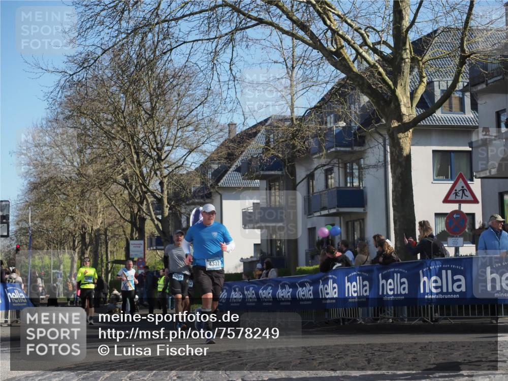 06.04.2025 - 44. Internationalen Wilhelmsburger Insellauf Luisa Fischer http://msf.ph/oto/7578249 06.04.2025 10:39:00 Ziel 4253, 3709, 4337 meine-sportfotos.de