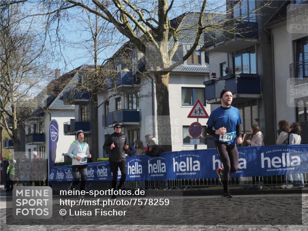 06.04.2025 - 44. Internationalen Wilhelmsburger Insellauf Luisa Fischer http://msf.ph/oto/7578259 06.04.2025 10:43:40 Ziel 3268, 4144 meine-sportfotos.de